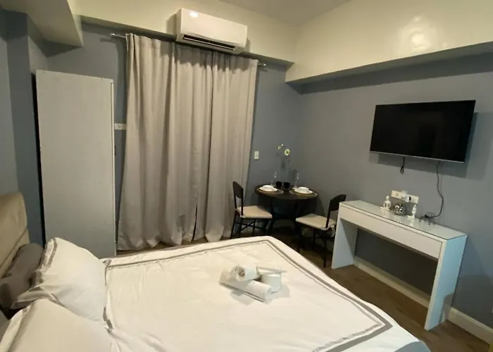 Minimalist Cozy Unit In Grand Residences *